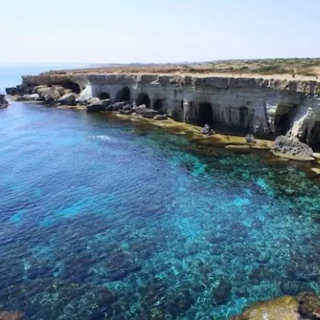 The Ultimate 5 Star Holiday In With Private Pool And Close To The Beach, 1199 *