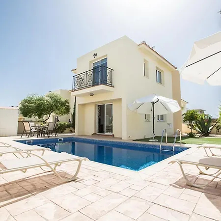 The Ultimate 5 Star Holiday In With Private Pool And Close To The Beach, 1199 *