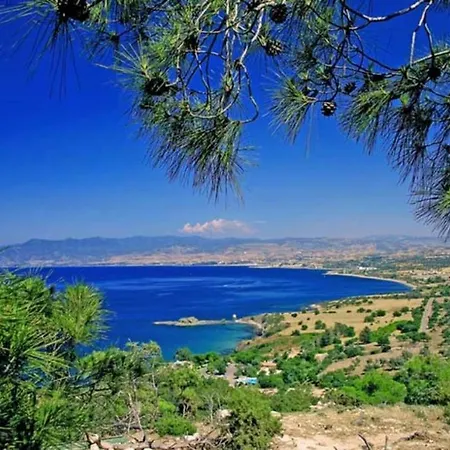 The Ultimate 5 Star Holiday In With Private Pool And Close To The Beach, 1199 *