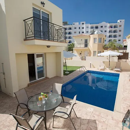 Villa The Ultimate 5 Star Holiday In With Private Pool And Close To The Beach, 1199 Paralimni